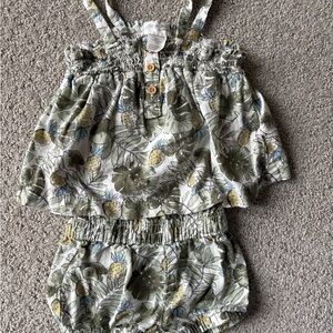 Carter’s 6 month tropical two piece set outfit green